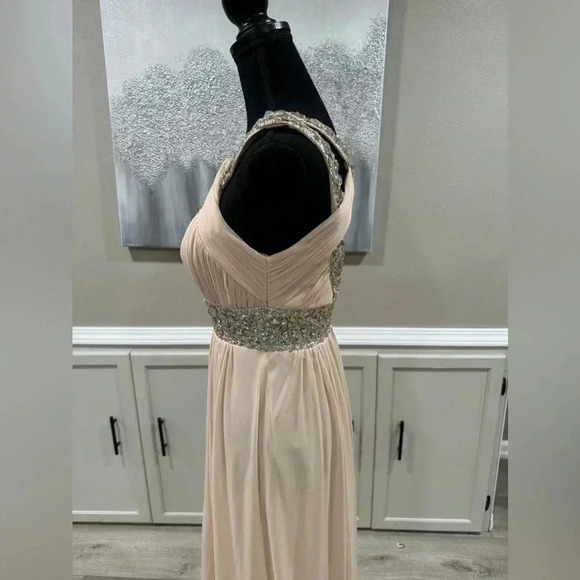 Betsey & Adam Beautiful Sparkled Neutral Colored Dress - Picture 7 of 10